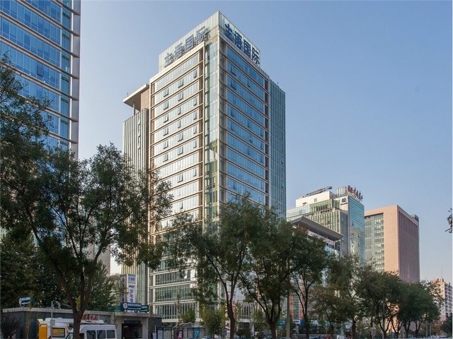 哪里有机器人装箱机码垛机厂家供应